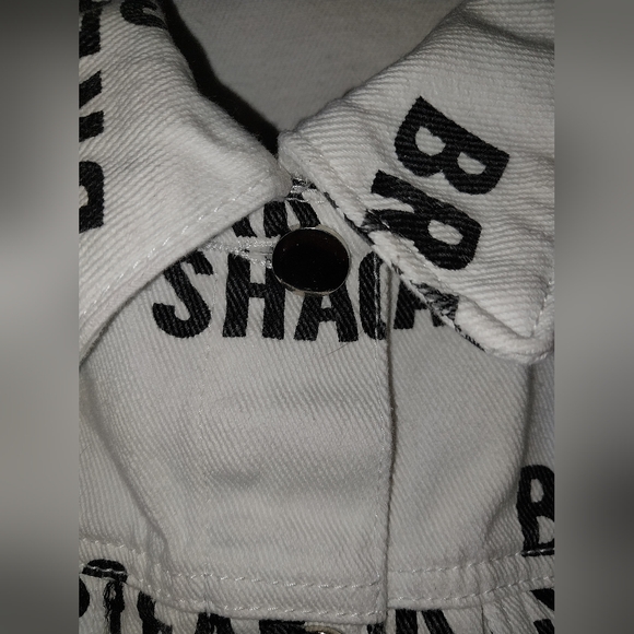 White Boxy "Break" Statement Jacket. Size S - Picture 4 of 7